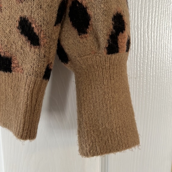 Anthropologie leopard sweater - Picture 6 of 8